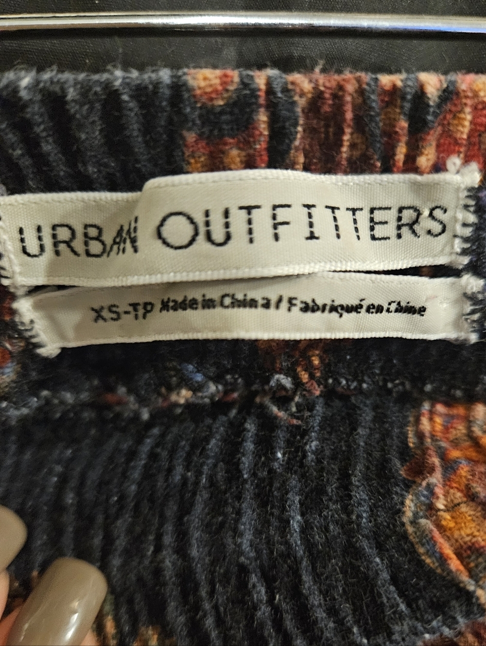 Urban Outfitters Boho Floral Tapestry Tulip Hem Pants XS Charcoal Orange Knit - Picture 5 of 6